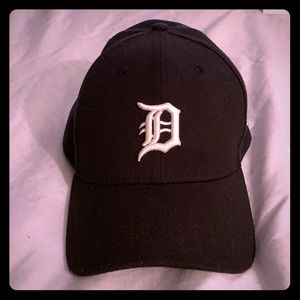 Navy blue New Era Tigers hat